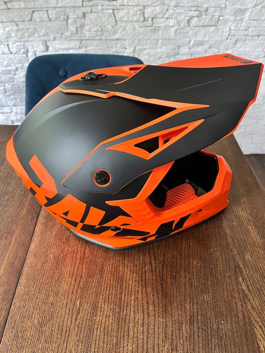 Kask Raven roz. S