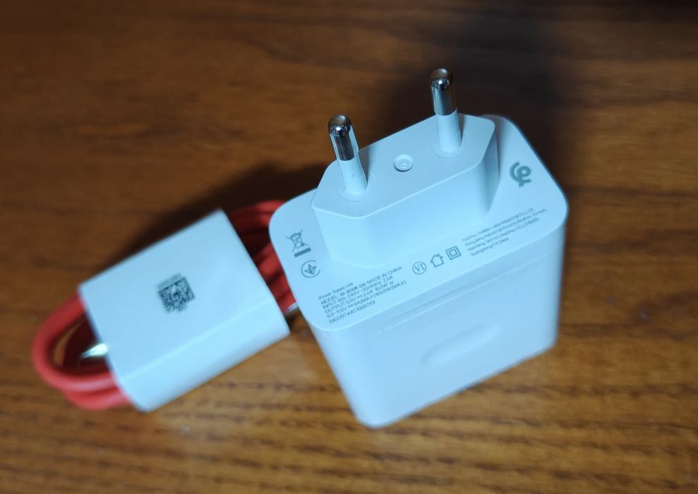 Carregador OnePlus 100W SuperVOOC