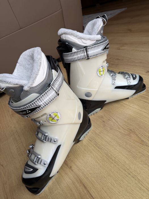 Buty narciarskie FISCHER damskie ( my style 60) 25,5