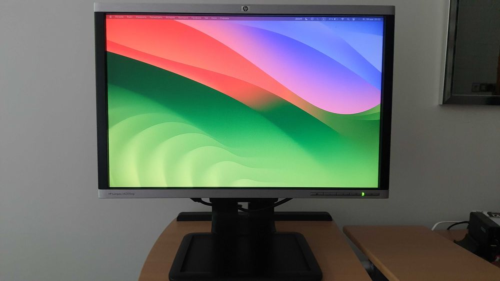 Монітор 22 HP Compaq LA2205wg 22-inch Widescreen LCD Monitor