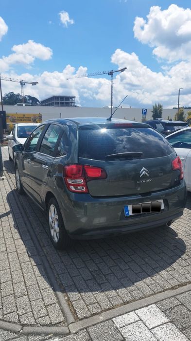 Baixei o preço - Citroën C3 - 2011 – Excelente Estado
