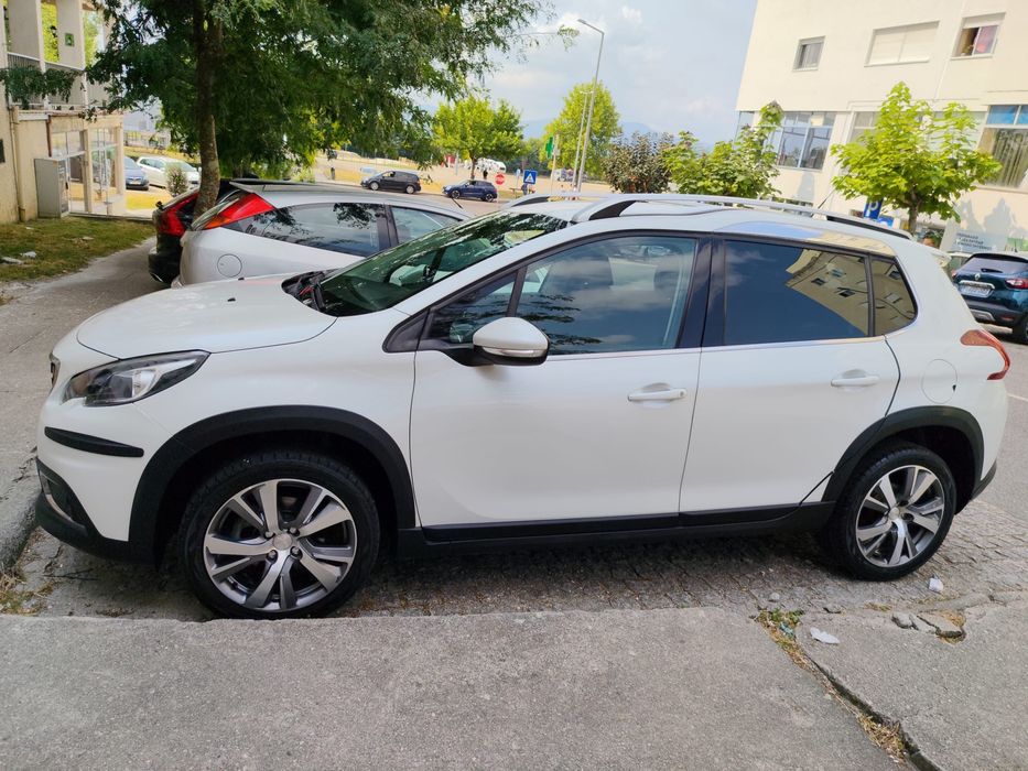 Vendo carro em perfeito estado