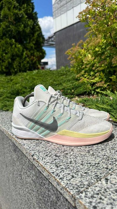 Nike Sabrina 3  [US 7.5| 25.5 cm]