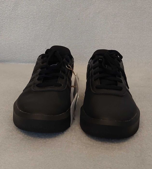 Nowe adidas court platform