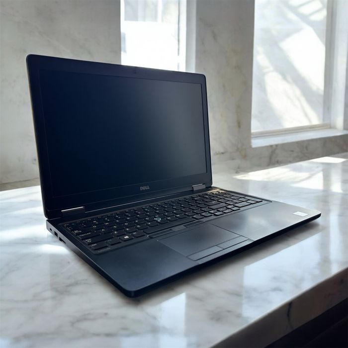 Ноутбук Dell Latitude 5580 15.6" i7 32/1TB nVidia GeForce 940MX USA