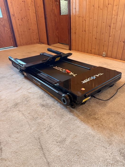 Bieżnia elektryczna THUNDER ULTRA-BLACK