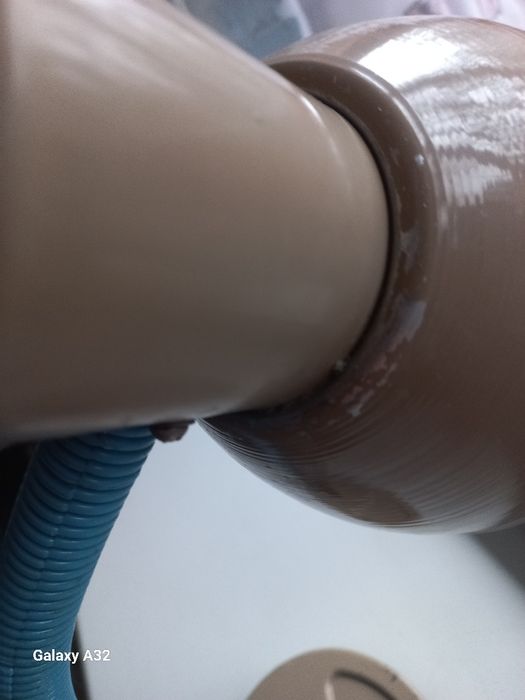 Настільна лампа.