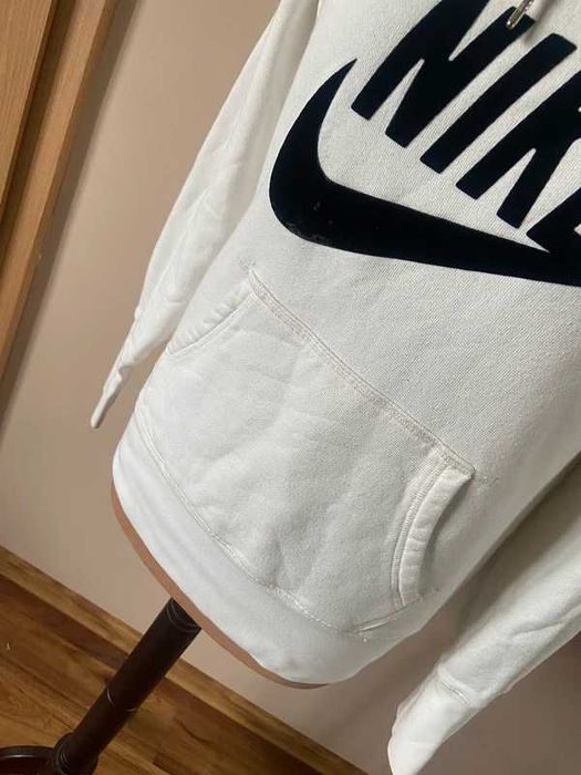 Nike biala bluza sport sweter s m bawelna 36 38 logo z kapturem
