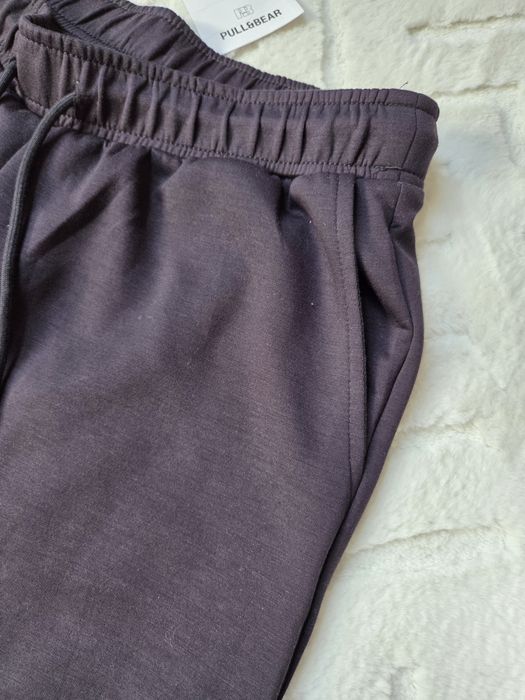 Spodnie dresowe z modalem, szerokie, Pull&Bear, rozmiar M