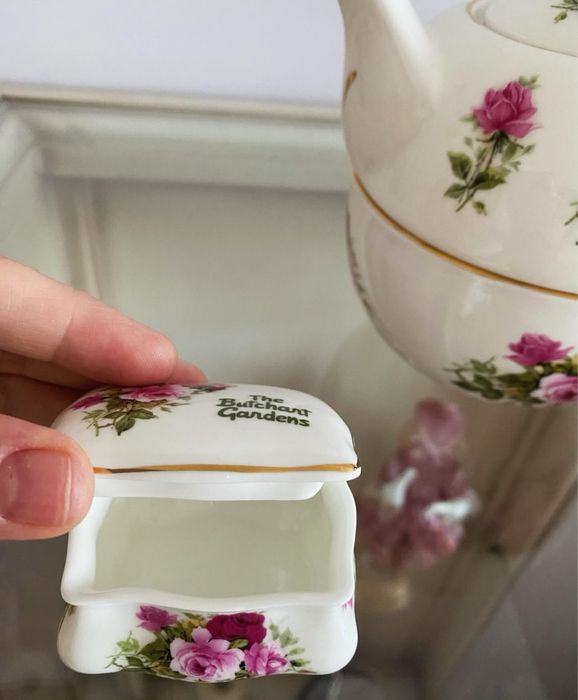 Англійський фарфор виробництво Канада