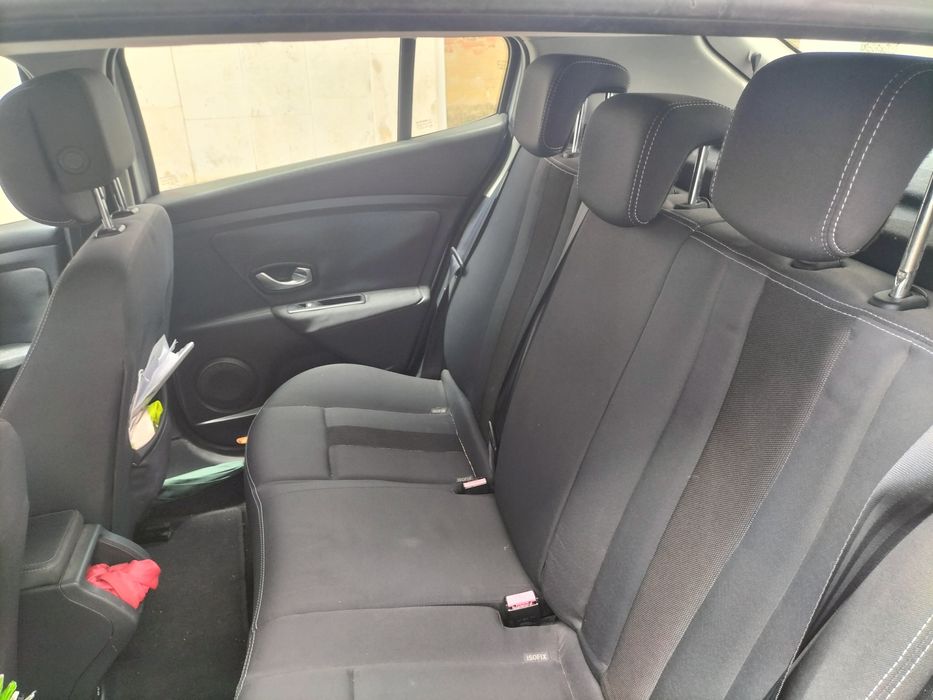 Renault Mégane — fotografia 5
