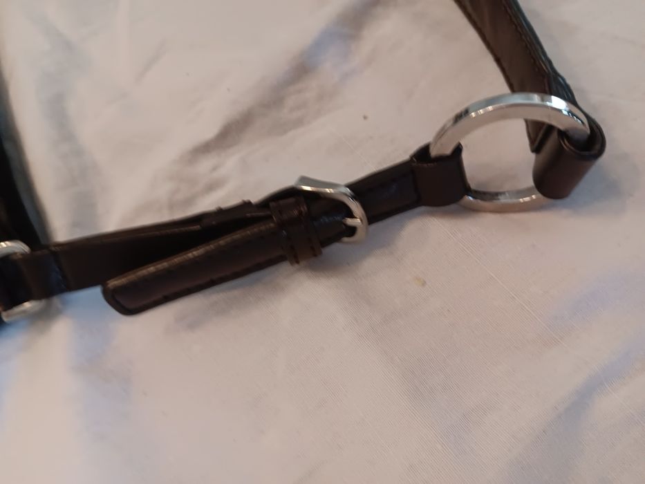 Mala em tecido impermeavel e pele sintetica ,marca parfois .