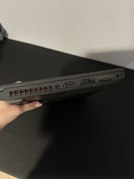 Laptop Lenovo thinkpad w bardzo dobrym stanie, zestaw