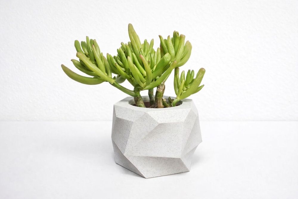 Doniczka oslonka 3D Nowoczesna estetyczna na biurko parapet