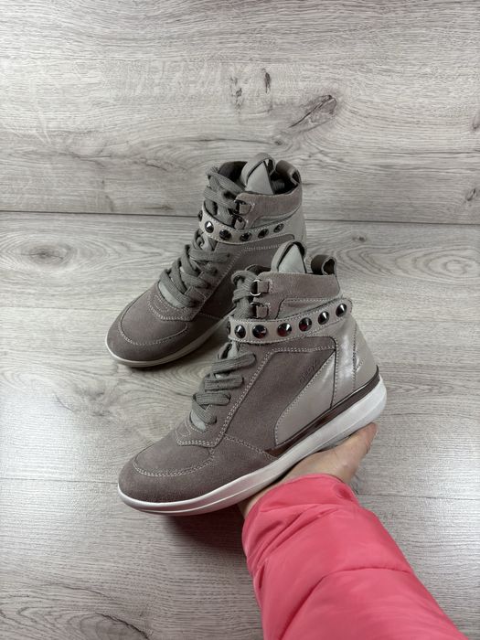 Geox жіночі ботінки 37 розмір