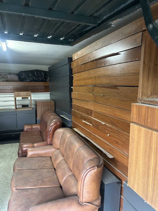 Vende-se conjunto de móveis em Madeira