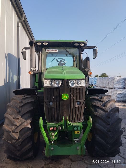 Ciągnik John Deere 7230R