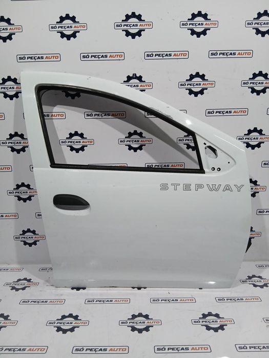 PORTA FRENTE DIREITA BRANCA DACIA SANDERO STEPWAY 0.9TCE ANO: 2014