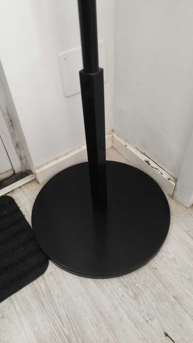 Bengaleiro/cabide de pé IKEA (HEMNeS)