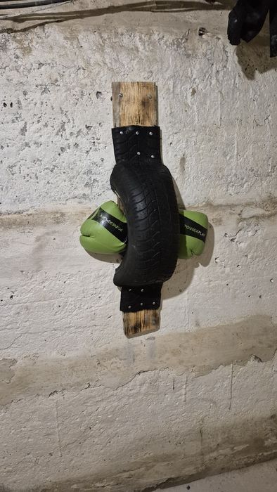 Настінна боксерська груша бокс макивара