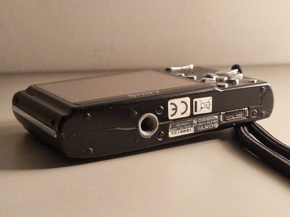 Sony Cybershot T9
