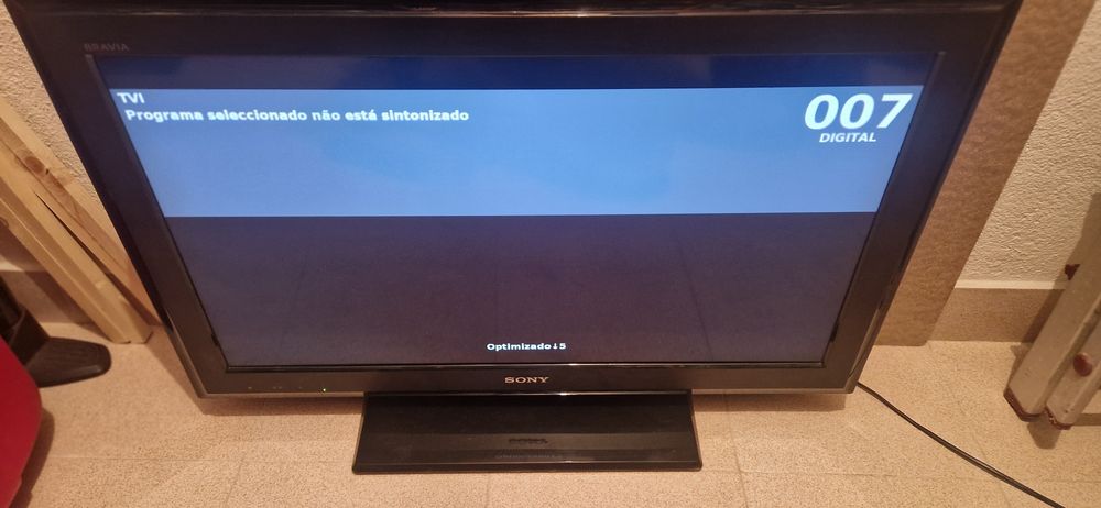 Televisor LG e Sony