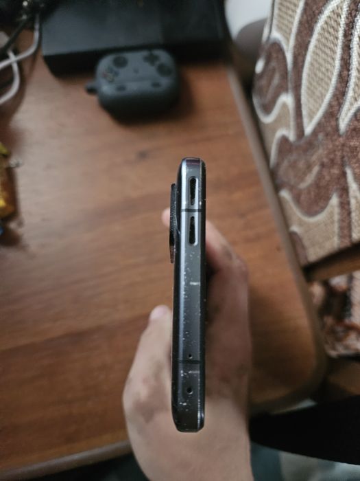 Продам poco f4 gt