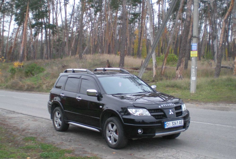 Продам автомобіль Mitsubishi Outlander автомат