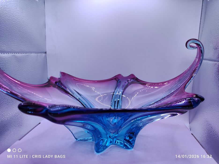 Centro de Mesa em Vidro Murano Azul e Rosa  com 43 cm de largura  Nova