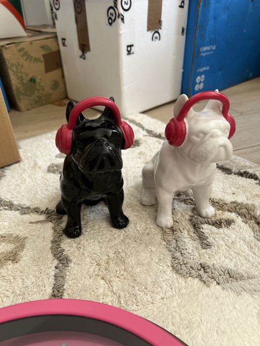 2 bulldogues decorativos