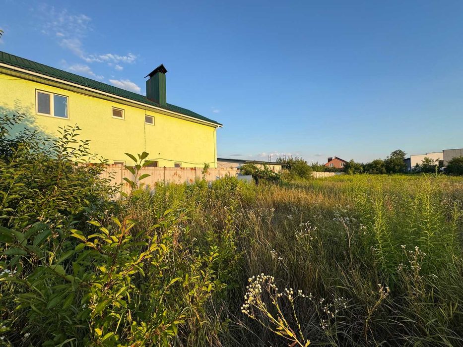 Продаж земельної ділянки в с. Зарванці