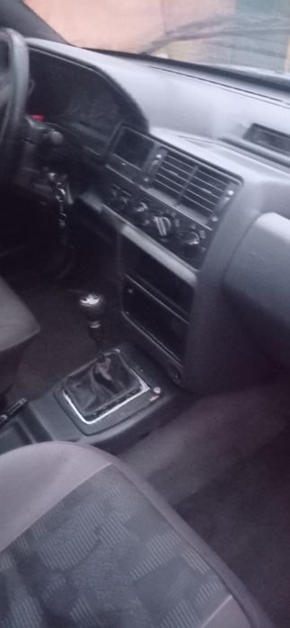 Форд Ескорд універсал