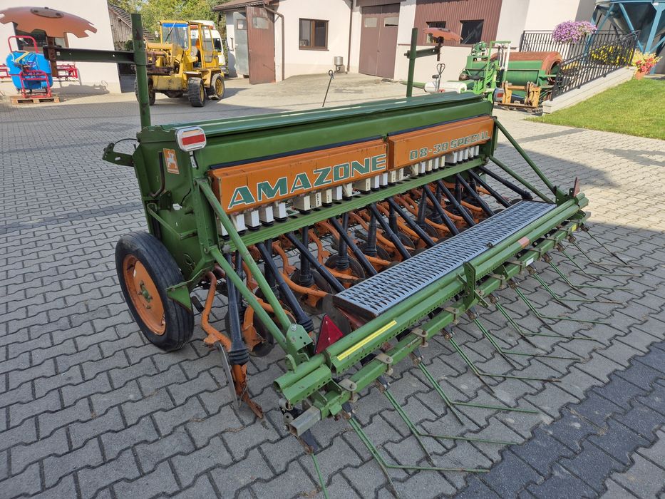 Siewnik zbożowy Amazone D8 3m Special  talerzowy