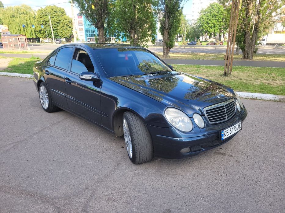 Mercedes E-CLASS W21 1