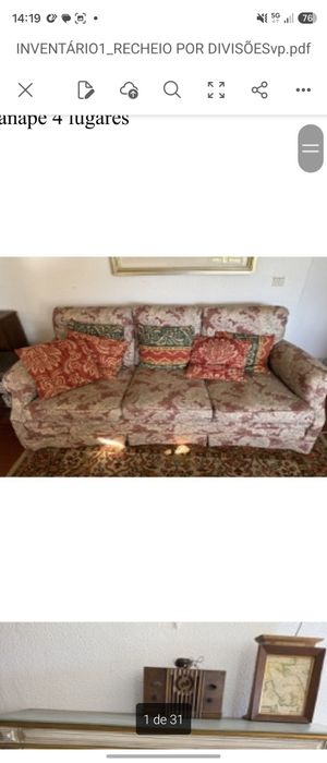 Sofá floral com 3 lugares
