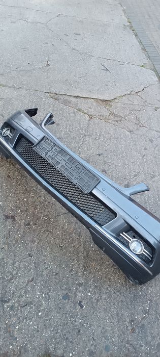 Zderzak  w204 przed lift 2011