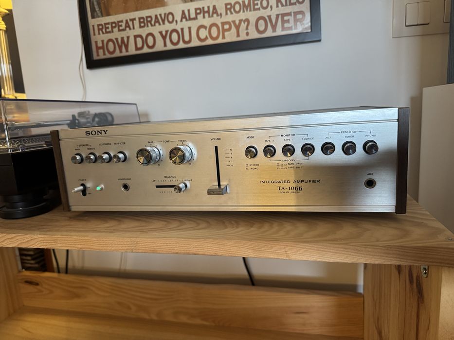 Amplificador Vintage Sony TA 1066