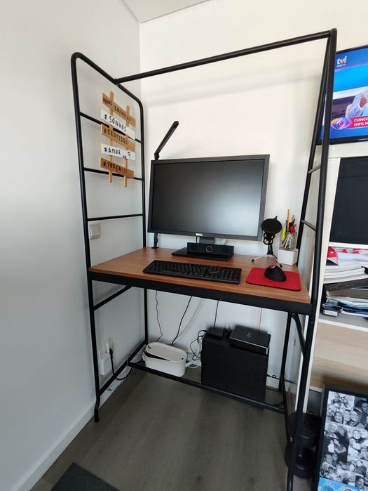 Secretaria Alta / Balcão de cozinha