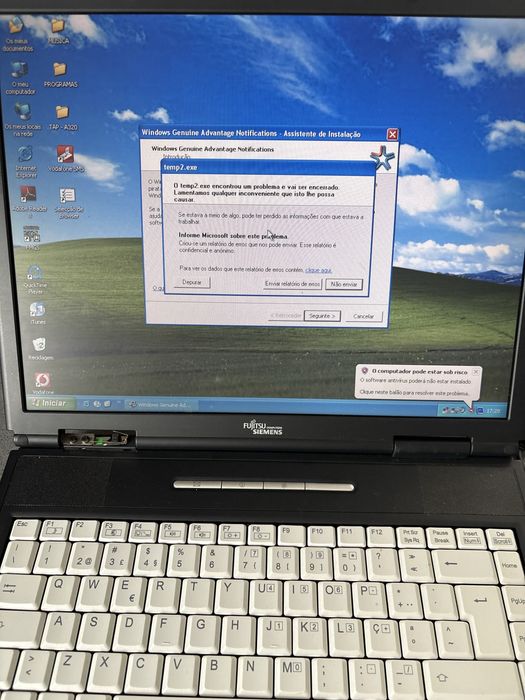 Fujitsu Siemens Amilo Pro V2020