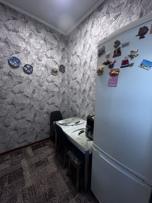 Продаж частини будинку з гаражем та літньою кухнею