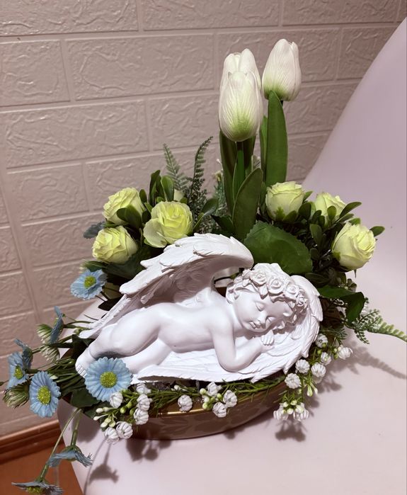 Stroik na grób z aniołkiem