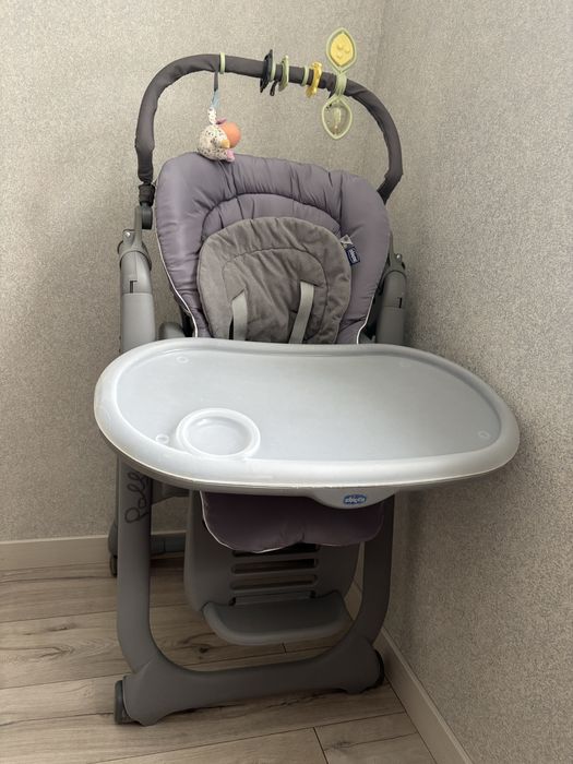 Продам стільчик для годування  Chicco Polly Magic