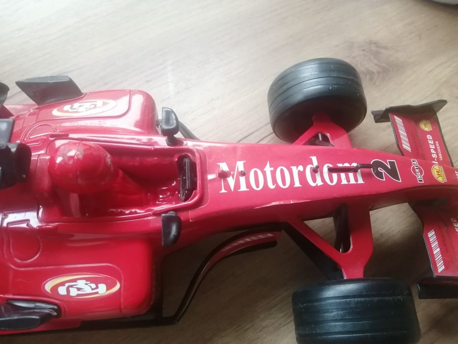 Bolid auto samochód Formuła 1