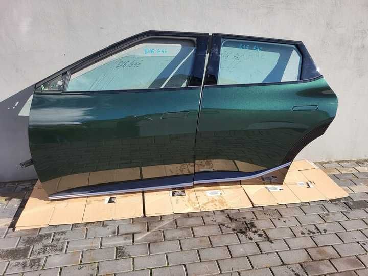 KIA EV6 двері ..