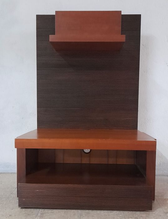 Móvel de apoio para TV