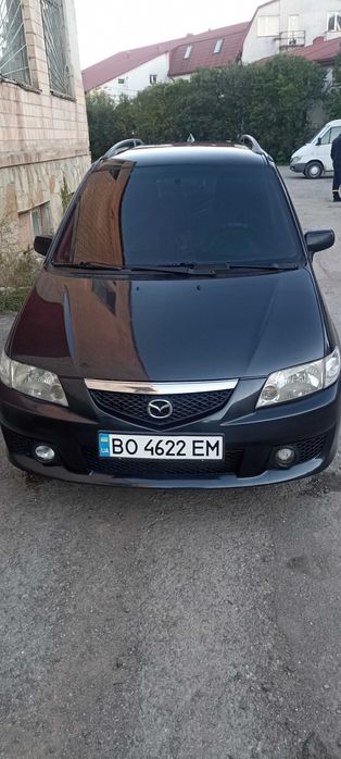 Автомобіль Mazda premacy