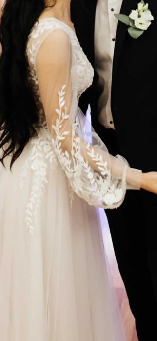 Sprzedam suknię ślubną  Uwaga Sprzedaż tylko osobiście . Nie wysyłam