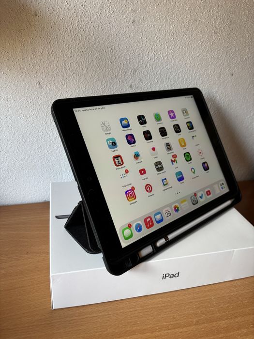 iPad 9 (Ecrã 10'') 64GB Wi-Fi + 4G LTE Space Gray + Apple Pencil + Capa Spigen
