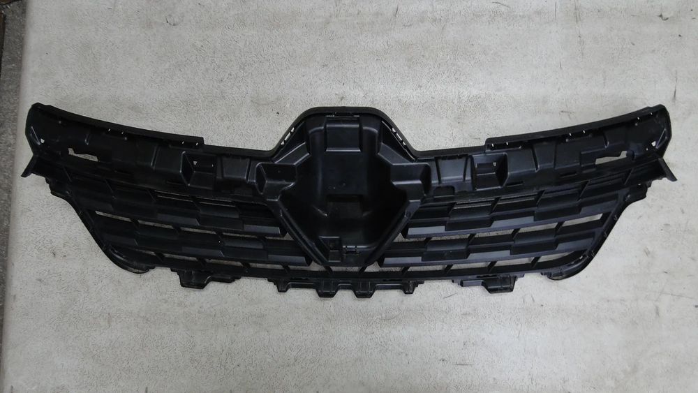 RENAULT EXPRESS ATRAPA GRILL 21-23r