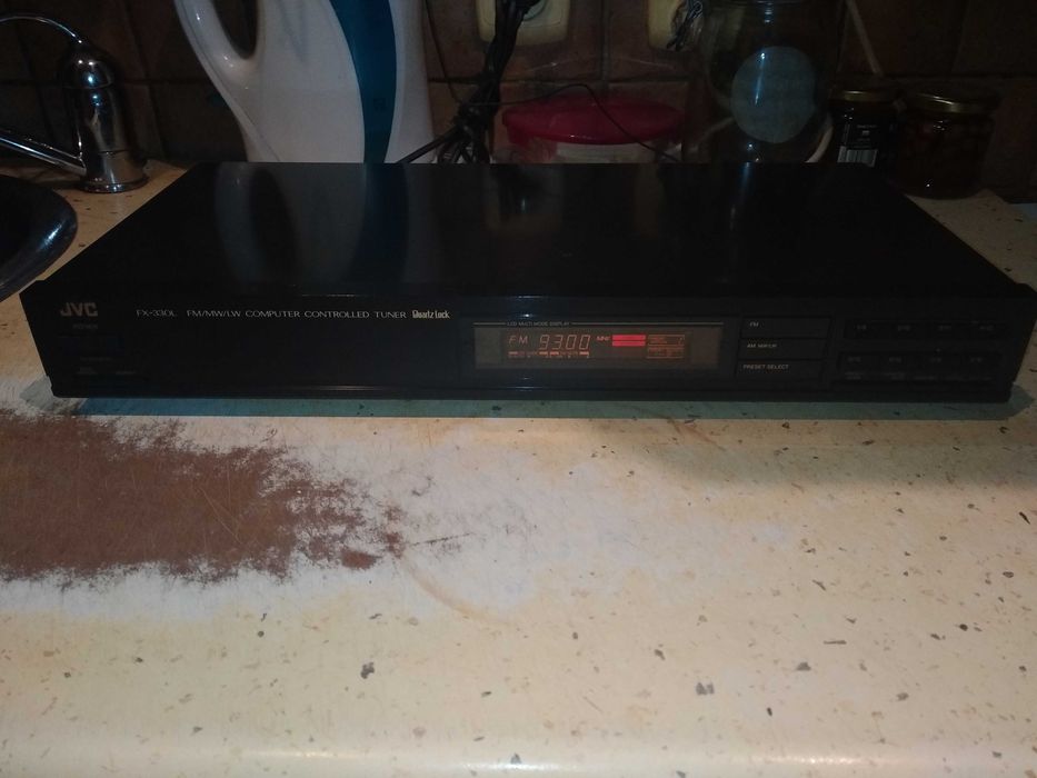 Sprzedam tuner JVC fx330l